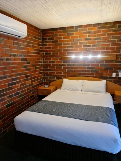 هورشام Town House Motor Inn المظهر الخارجي الصورة