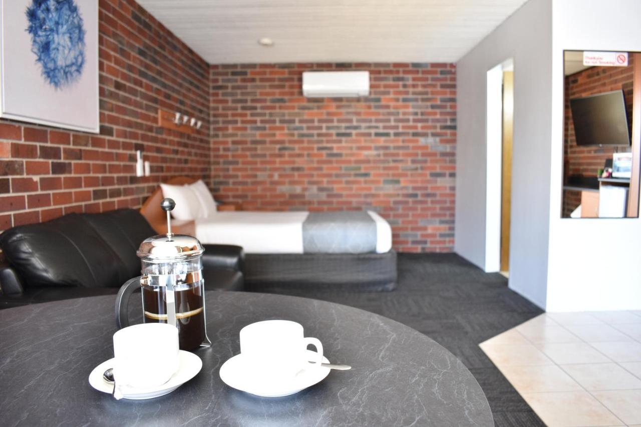 هورشام Town House Motor Inn المظهر الخارجي الصورة