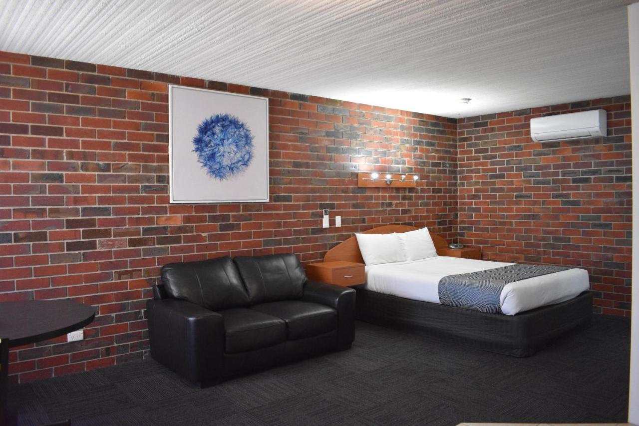 هورشام Town House Motor Inn المظهر الخارجي الصورة